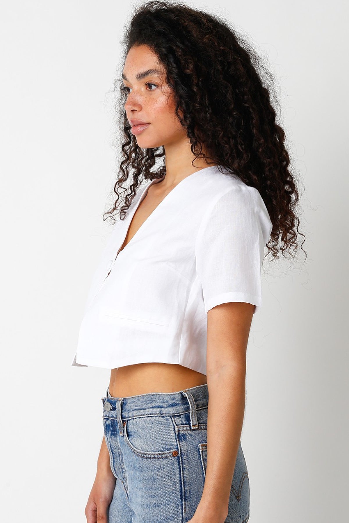 Crop Top – White, Short Sleeve Essential